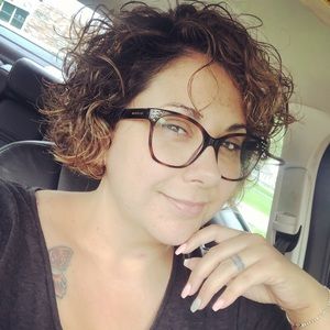 Meet your Posher, Vanessa